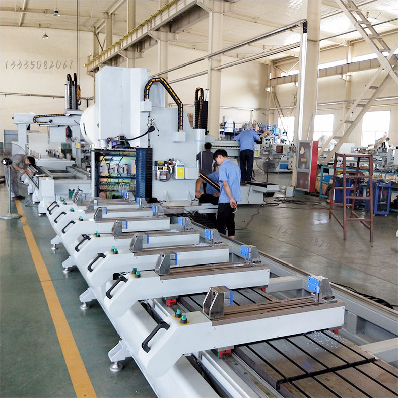 铝型材加工中心3.jpg