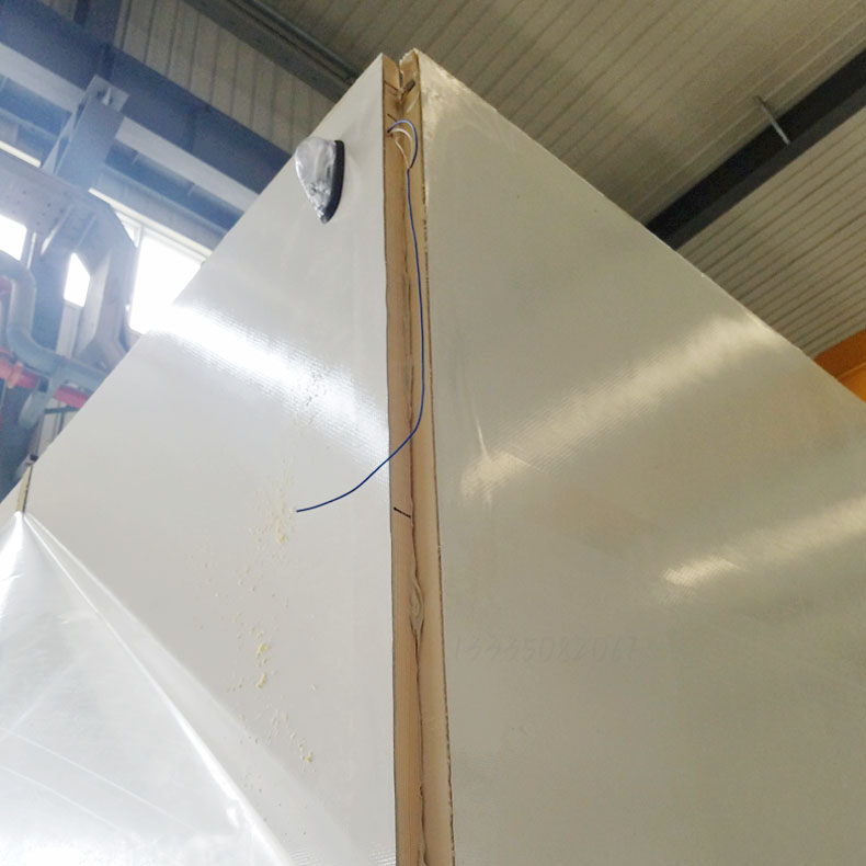 1762761686875516.jpg 冷藏车厢板加工中心40.jpg